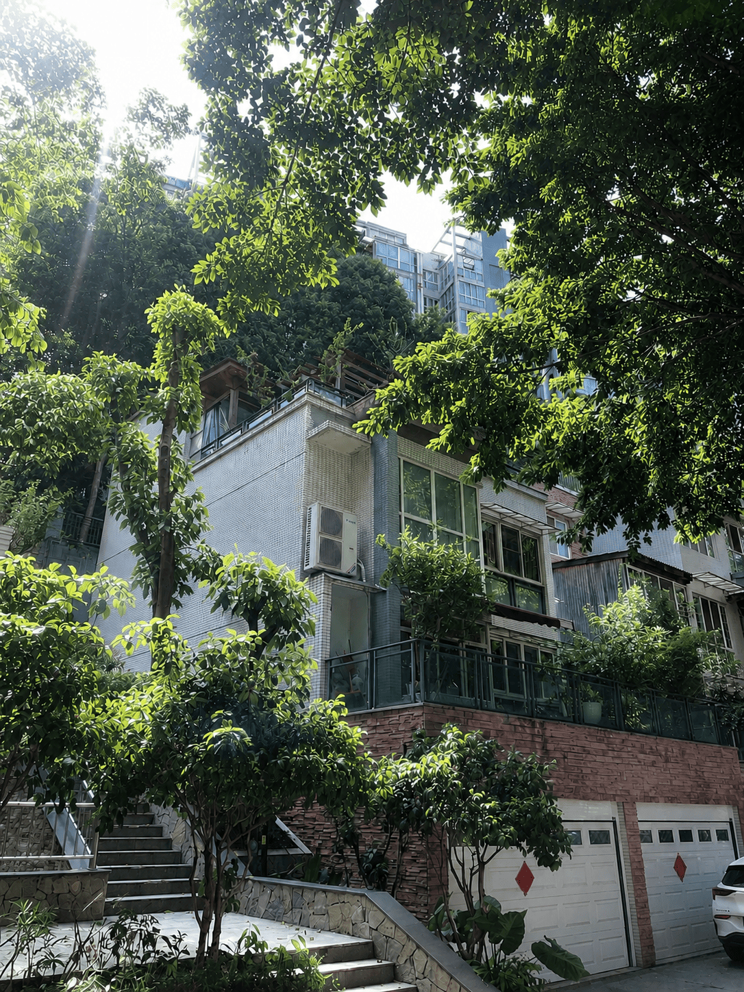 甘孜岛居岁月从容升级：小小岛老别墅加装蒂升悦行款电梯